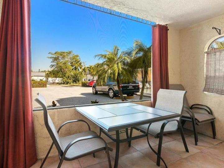 2Bed/2Bath Condo Next To Siesta Key ~A Hidden Gem Sarasota Exteriör bild